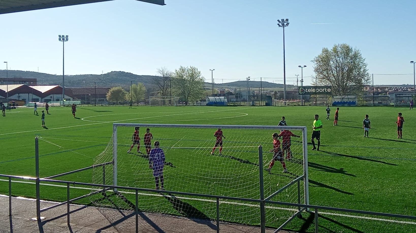 Partido entre Cacereño Tambo A y Vedruna Cáceres en categoría benjamín Judex